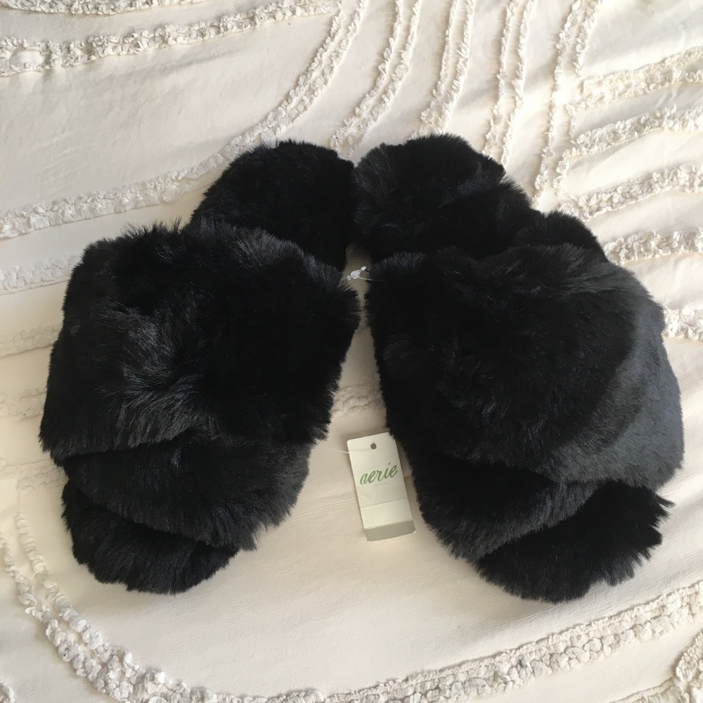 aerie Black Faux Fur Slide Slippers - Picture 4 of 6